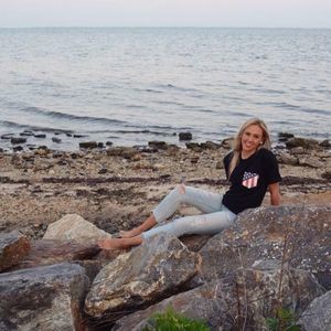 Meet your Posher, Bridget